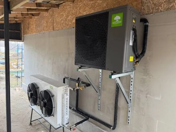 Voorstedelijke woning met Mycond Split warmtepompen BeeHeat-serie