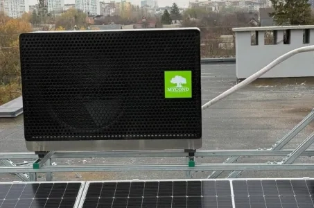 Commerciële dakinstallatie met Mycond BeeSmart Warmtepomp